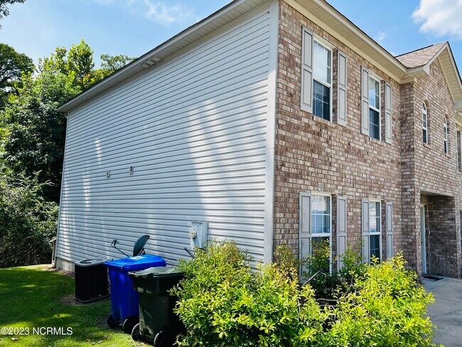 Building Photo - 4260 Williamsbrook Ln