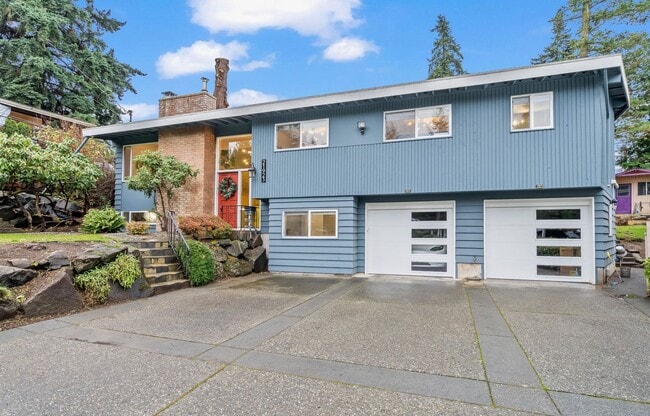 Building Photo - Modern Newly Remodeled Split Level Home fo...