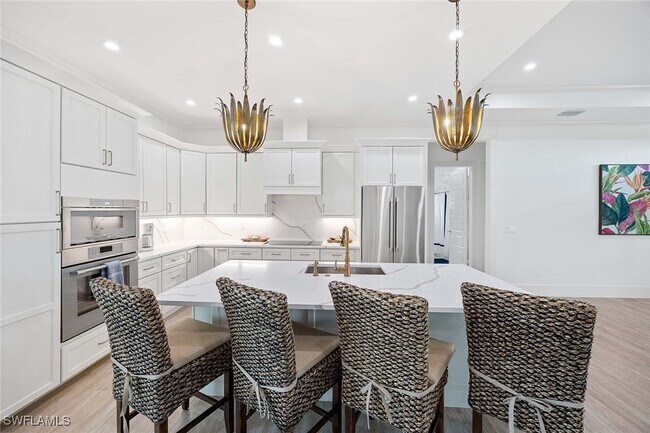 Building Photo - 18457 Royal Hammock Blvd