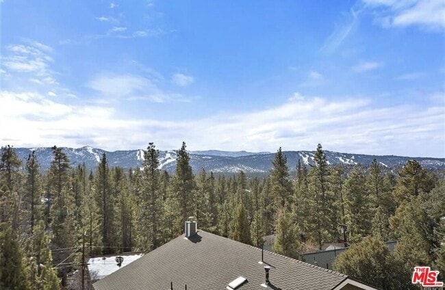 Foto del edificio - 1165 Green Mountain Dr