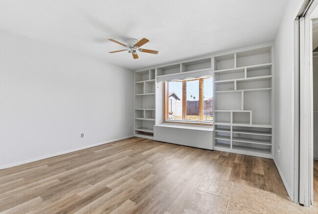 Foto del edificio - 4047 W Sweetwater Ave