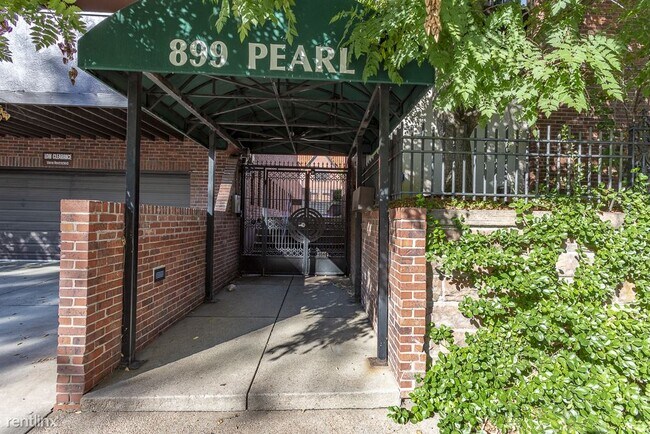 Foto del edificio - 1 br, 1.5 bath Townhome - 899 Pearl Street 24