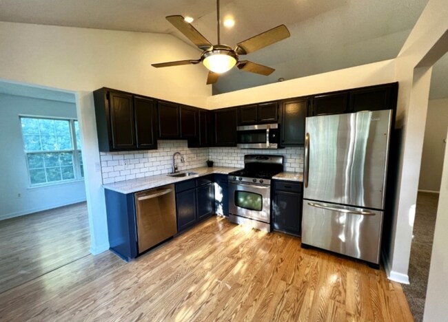 Foto del edificio - 1007 Magnolia Ln