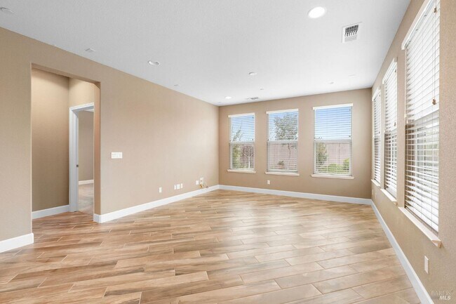 Foto del edificio - 123 Alpine Dr