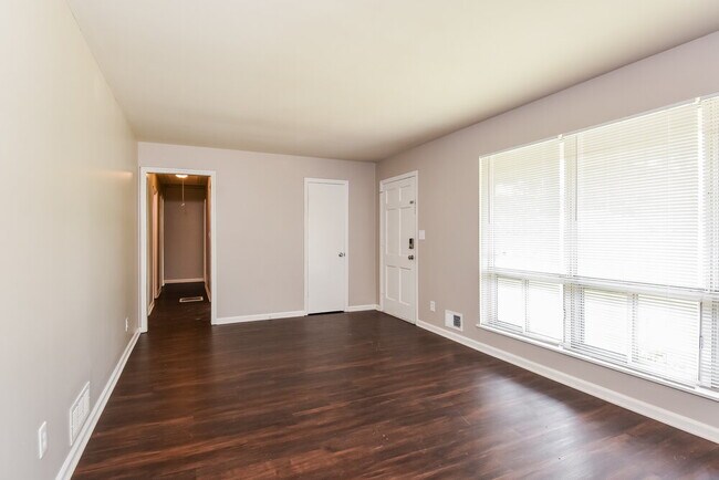 Foto del edificio - 4212 Plumtree Way