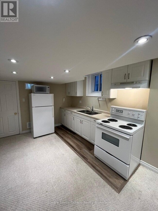 Building Photo - 3415 Forrestdale Cir