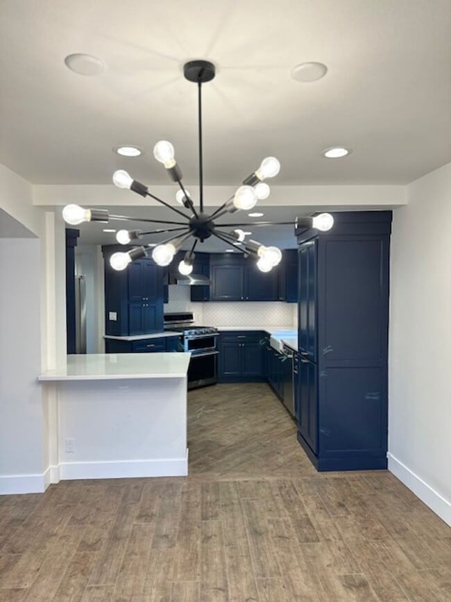 Foto del edificio - Riverfront Gated 2 Bedroom Luxury Condo!!