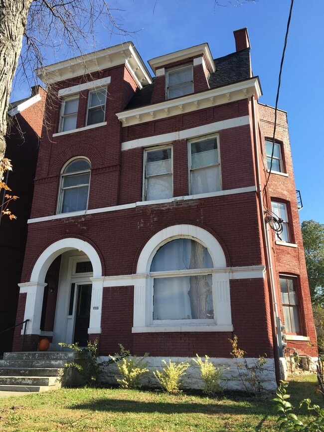 Building Photo - 1131 S 2nd St