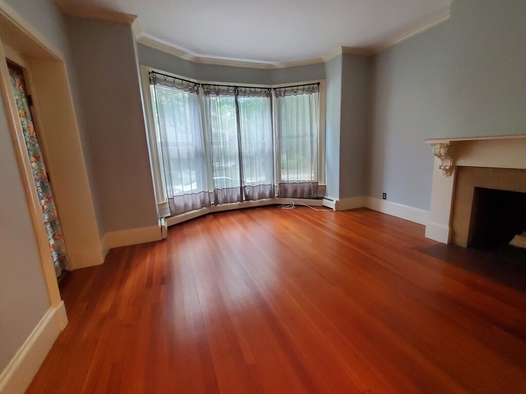 Foto principal - 19 Regent Cir