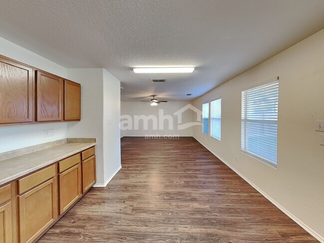 Foto del edificio - 715 Rodeo Ranch