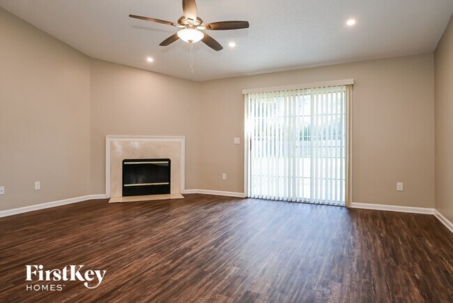 Foto del edificio - 2459 Glade Springs Dr