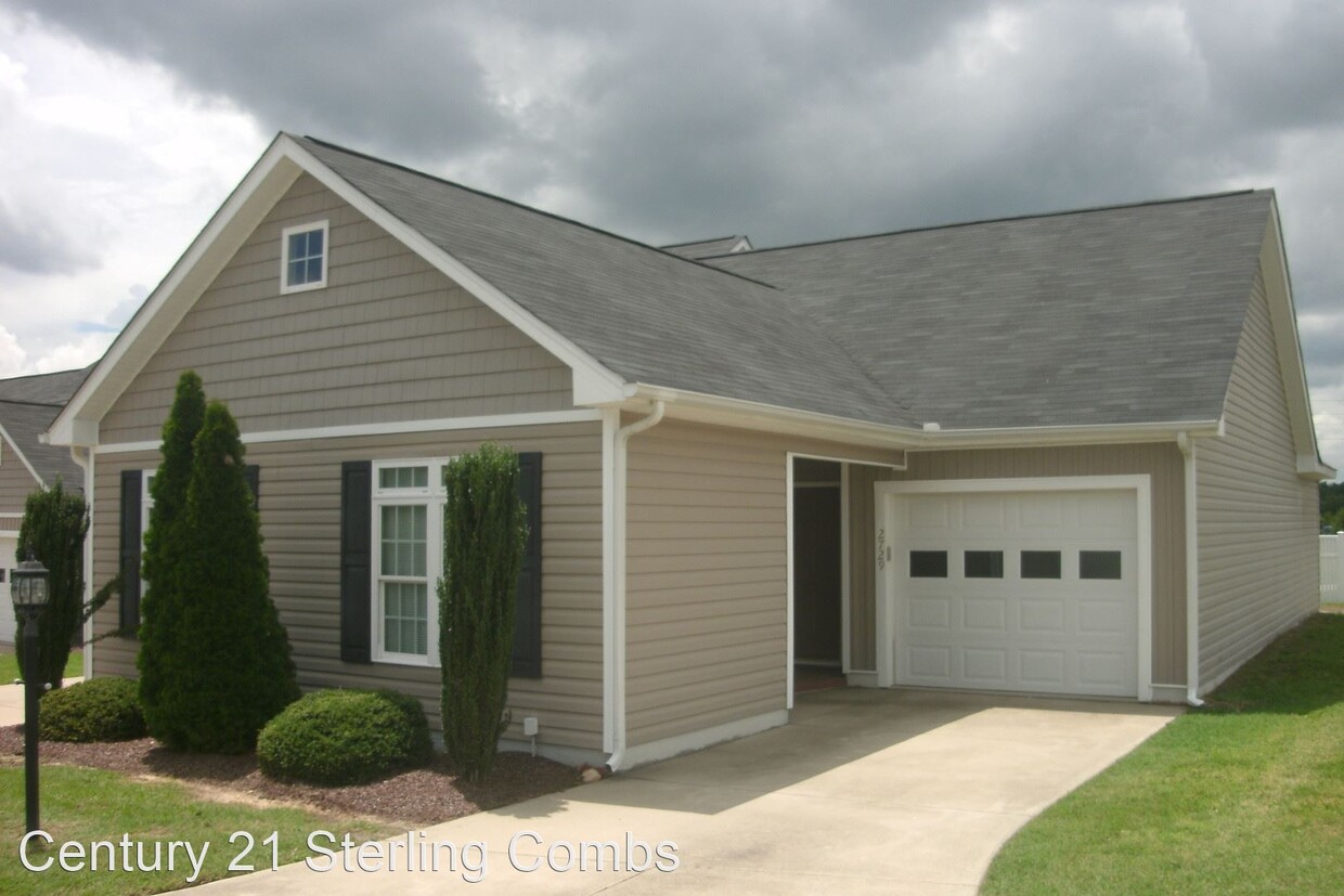 Primary Photo - 3 br, 2 bath House - 2729 Shire Lane