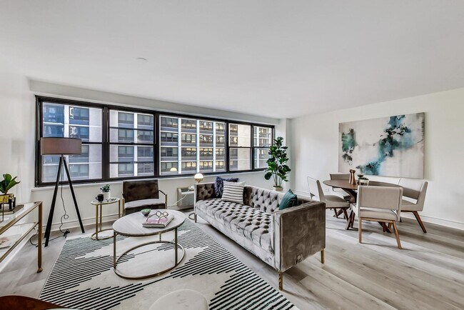 Foto del edificio - 850 N Dewitt Pl