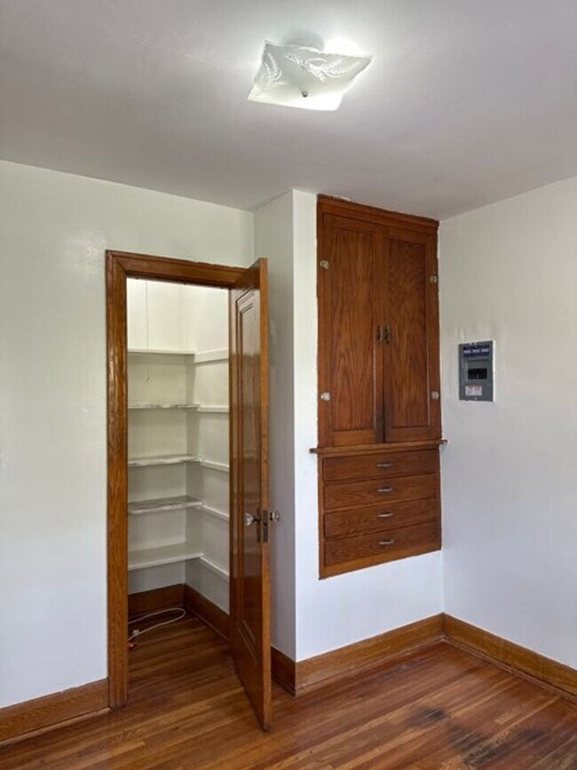 Foto del edificio - 4135 Jackman - Lease Only