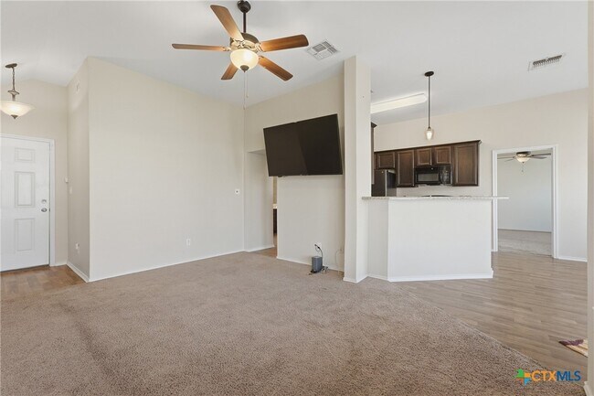 Foto del edificio - 1312 Lantana Ct