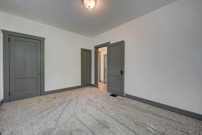 Foto del edificio - 2710 Boright Dr