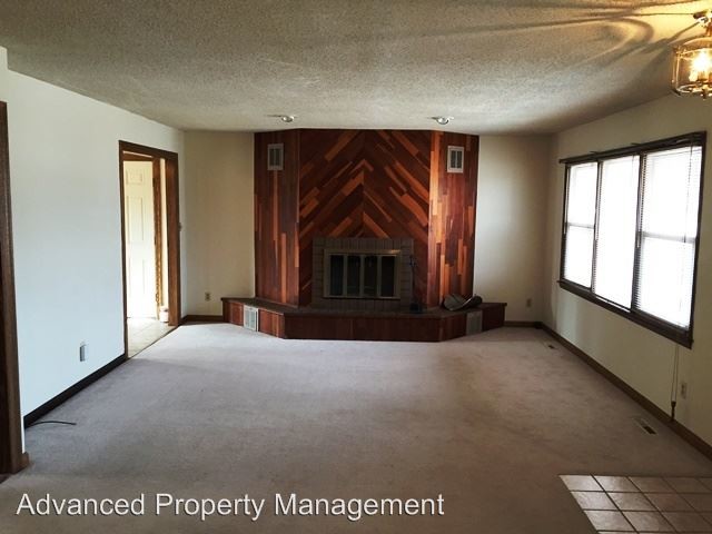 Foto del edificio - 3 br, 2.5 bath House - 3213 Gary Ave.