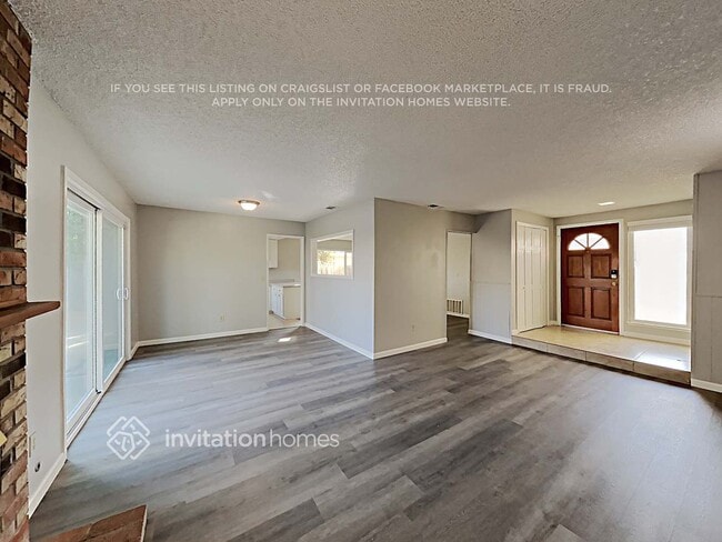 Building Photo - 8977 Park Meadows Dr