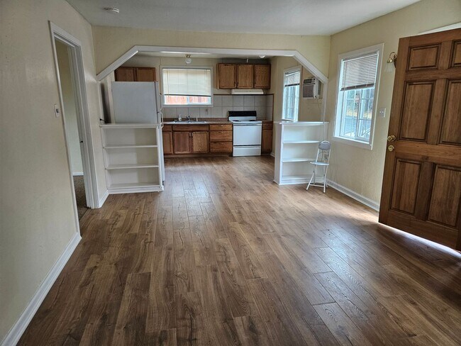 Foto del edificio - Lots of Light!