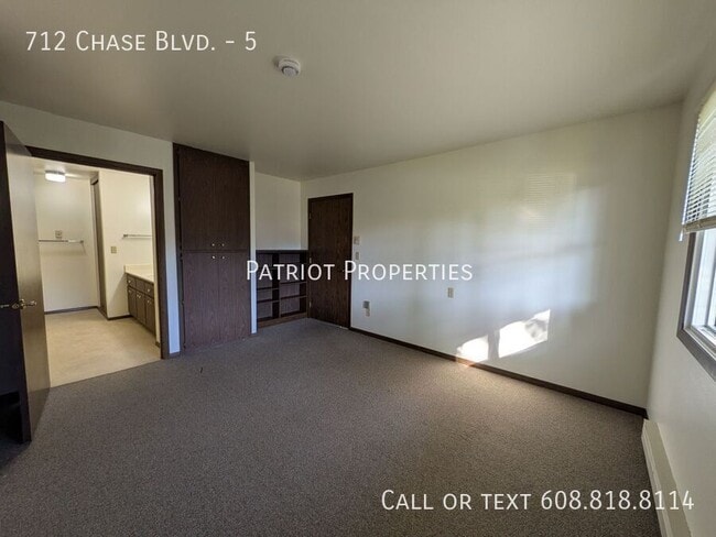 Foto del edificio - 712 Chase Blvd