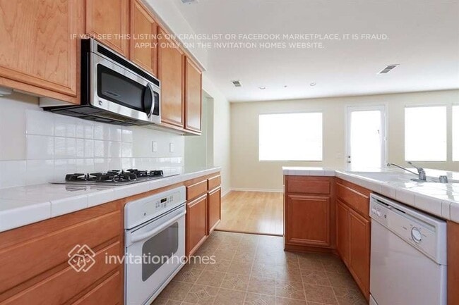 Building Photo - 28960 Oak Hill Ln