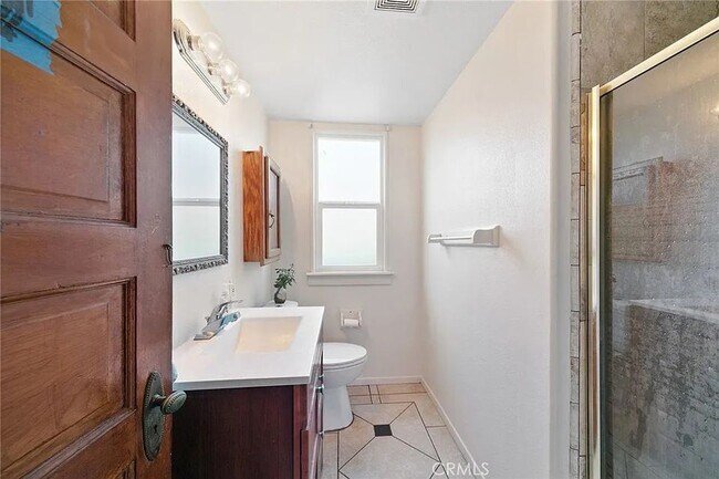 Photo - 507 Rose Ave House