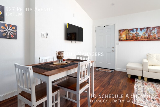 Building Photo - 527 Pettis Ave