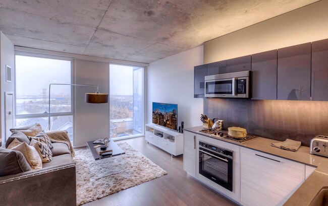 Foto del edificio - 512 W Division St