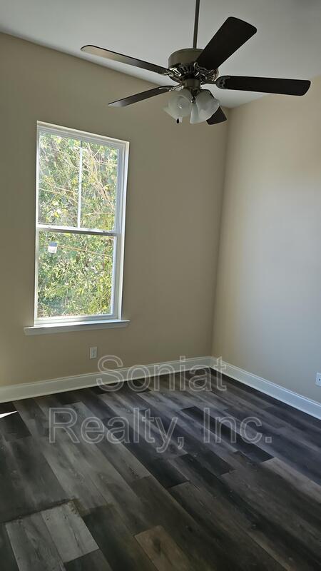 Foto del edificio - 3143 Piety