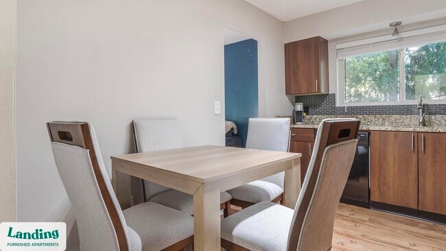 Foto del edificio - 2000 E Lake Pkwy