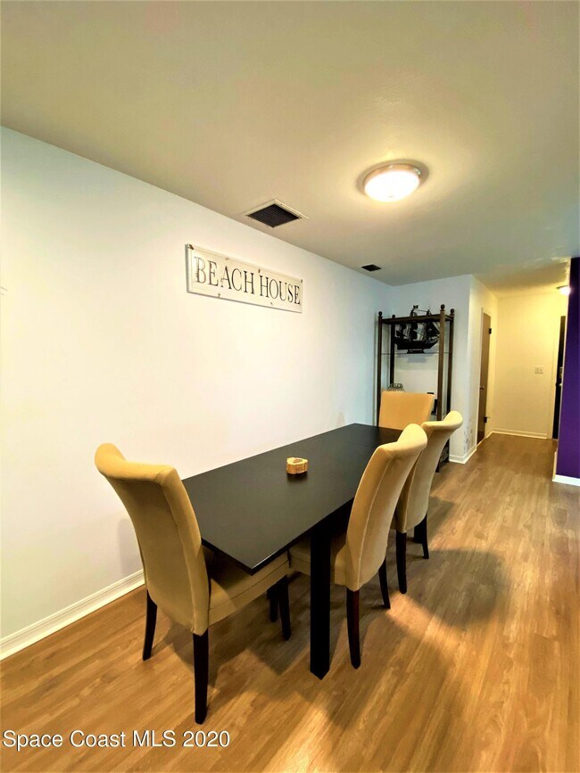 Foto del edificio - 413 Polk Ave