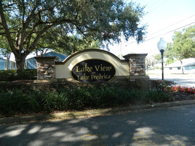 Photo - Beautifully Upgraded 2BR/2BA Condo – Lake ...