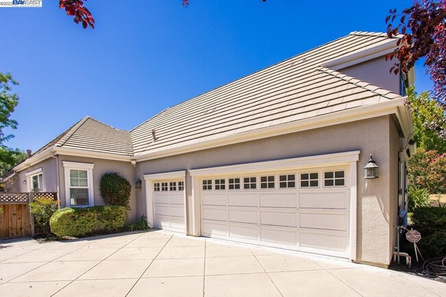 Building Photo - 1262 Shady Pond Ln
