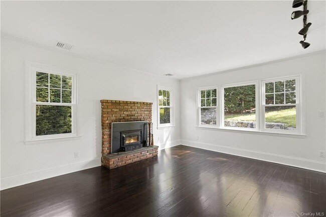 Building Photo - 3833 Ettman St