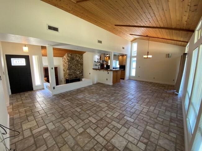 Foto del edificio - 17130 Advantage Pointe Ct