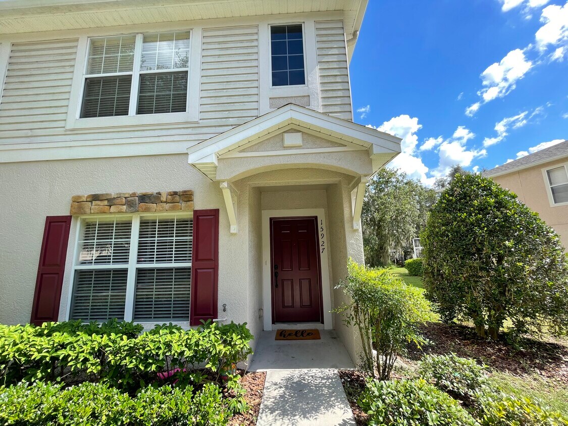Primary Photo - 15927 Fishhawk Creek Ln
