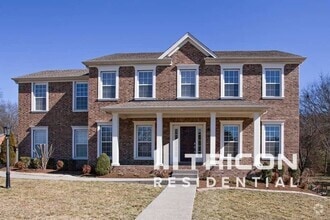 Building Photo - 91 Berry Hill Dr