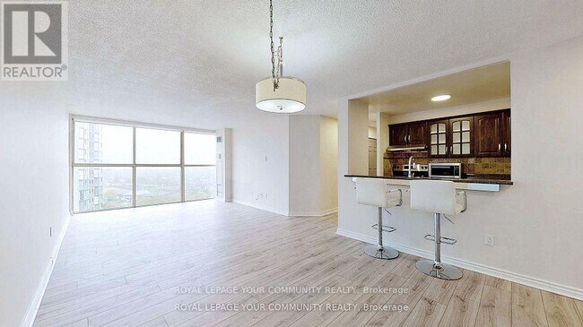 Building Photo - 4205-4205 Shipp Dr
