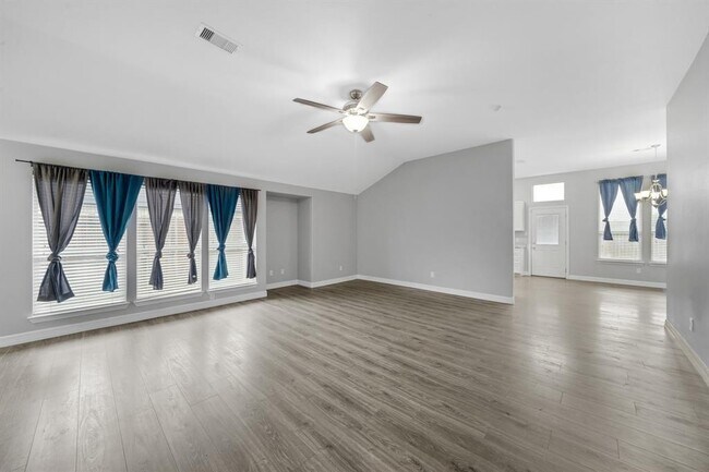 Foto del edificio - 15327 Judy