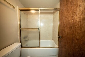 Building Photo - 427 Harper Ave