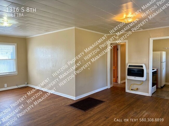 Building Photo - 1316 S 8th-