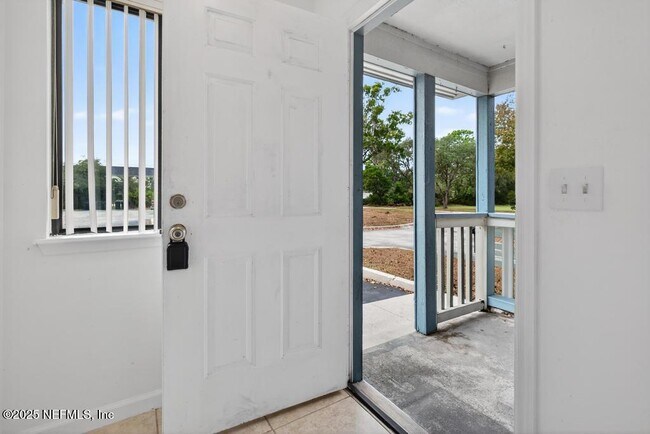 Building Photo - 10 Moultrie Creek Cir