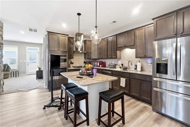 Foto del edificio - 158 Laurel Farms Ln