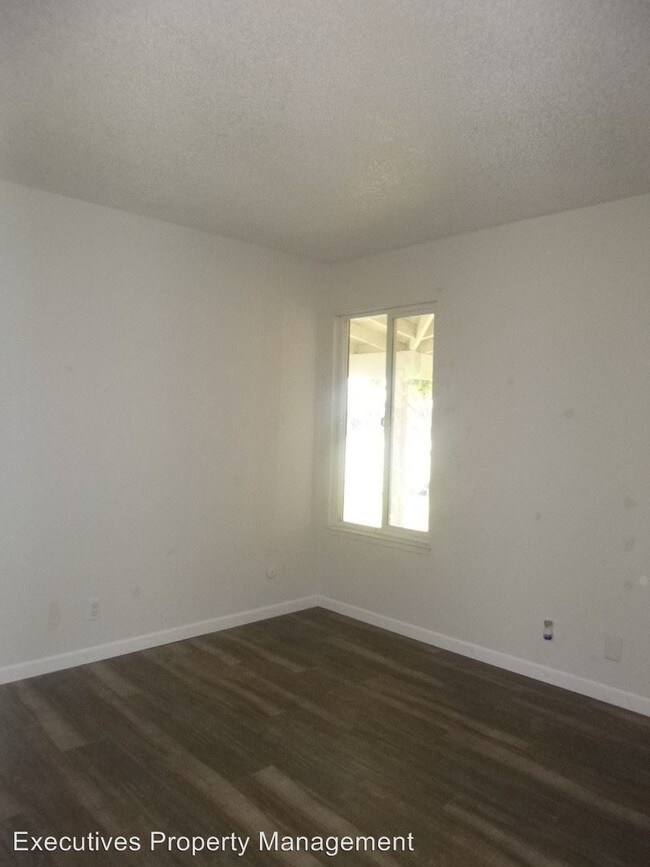 Foto del edificio - 3 br, 2 bath House - 3200 Virginia St