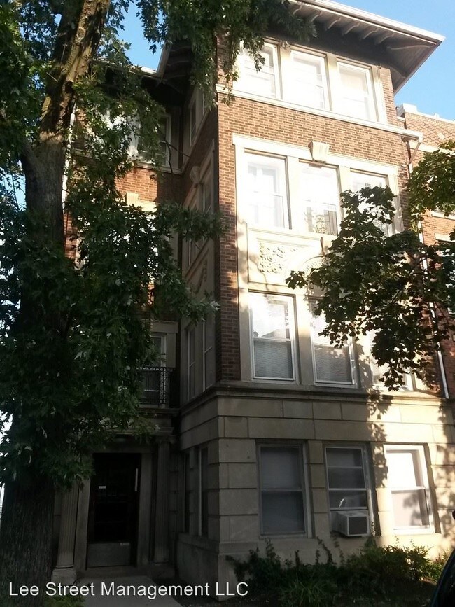 Foto del edificio - 7737 N Eastlake Terrace