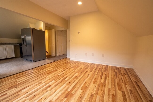 Building Photo - 57 Stevens St