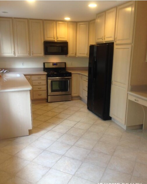 Foto del edificio - 47 Algonquin Rd