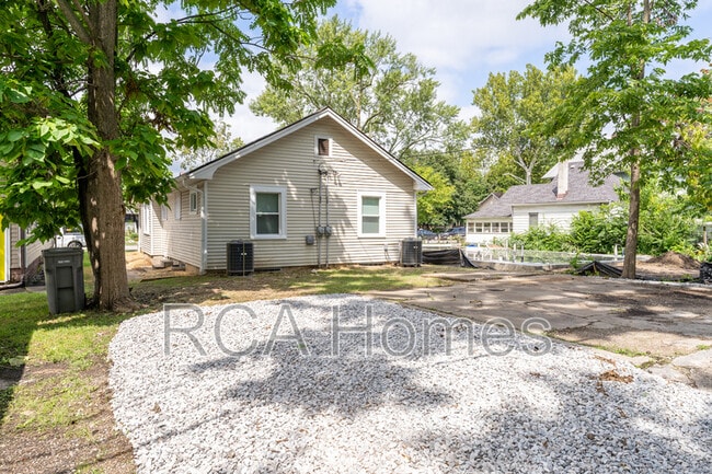 Photo - 1425 N Olney St Apartment