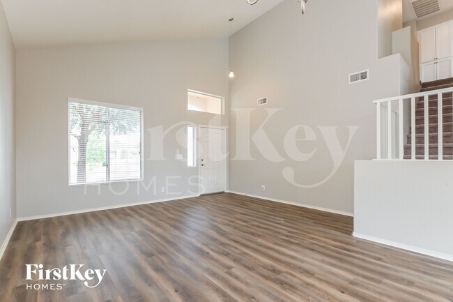 Foto del edificio - 1573 Alpine Hills Ave