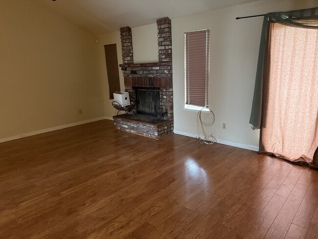 Building Photo - 7337 Little Acorn Way